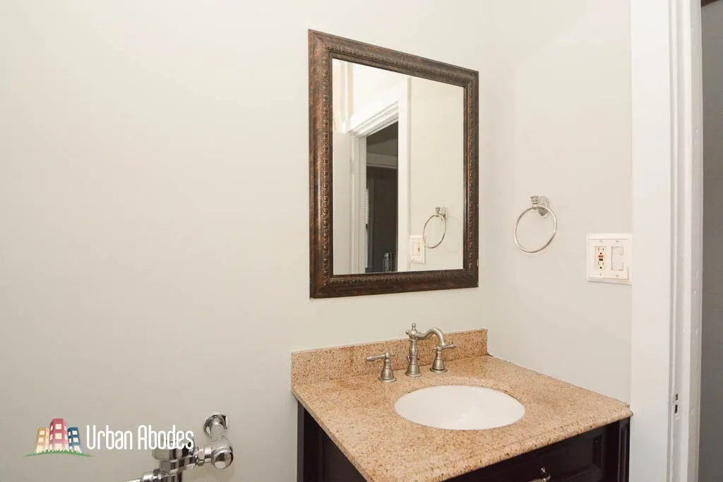 544 W Surf St, ,  60657, USA 60657-unit#3W-Chicago-IL