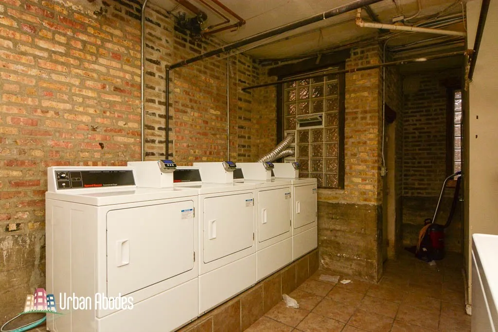 544 W Surf St, ,  60657, USA 60657-unit#3W-Chicago-IL