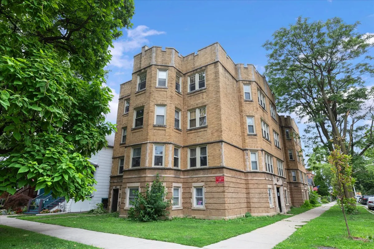 4055 N Spaulding Ave, , 60618, USA 60618-unit#3-Chicago-IL