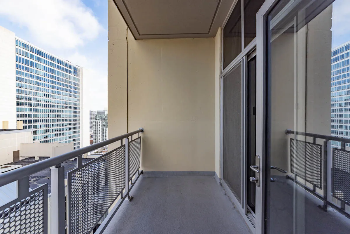 700 N Larrabee St, ,  60654, USA 60654-unit#1902-Chicago-IL