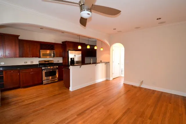 746 W Addison St, ,  60613, USA 60613-unit#2S-Chicago-IL