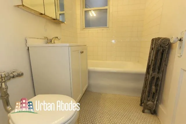 711 W Belmont Ave, , 60657, USA 60657-unit#311-Chicago-IL