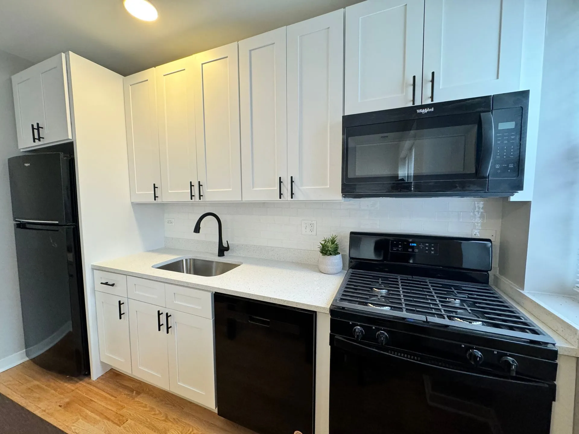 3051 W Leland Ave, ,  60625, USA 60625-unit#208-Chicago-IL