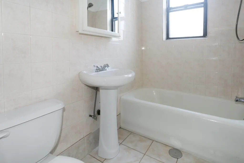 1164 N Dearborn St, , 60610, USA 60610-unit#415-Chicago-IL