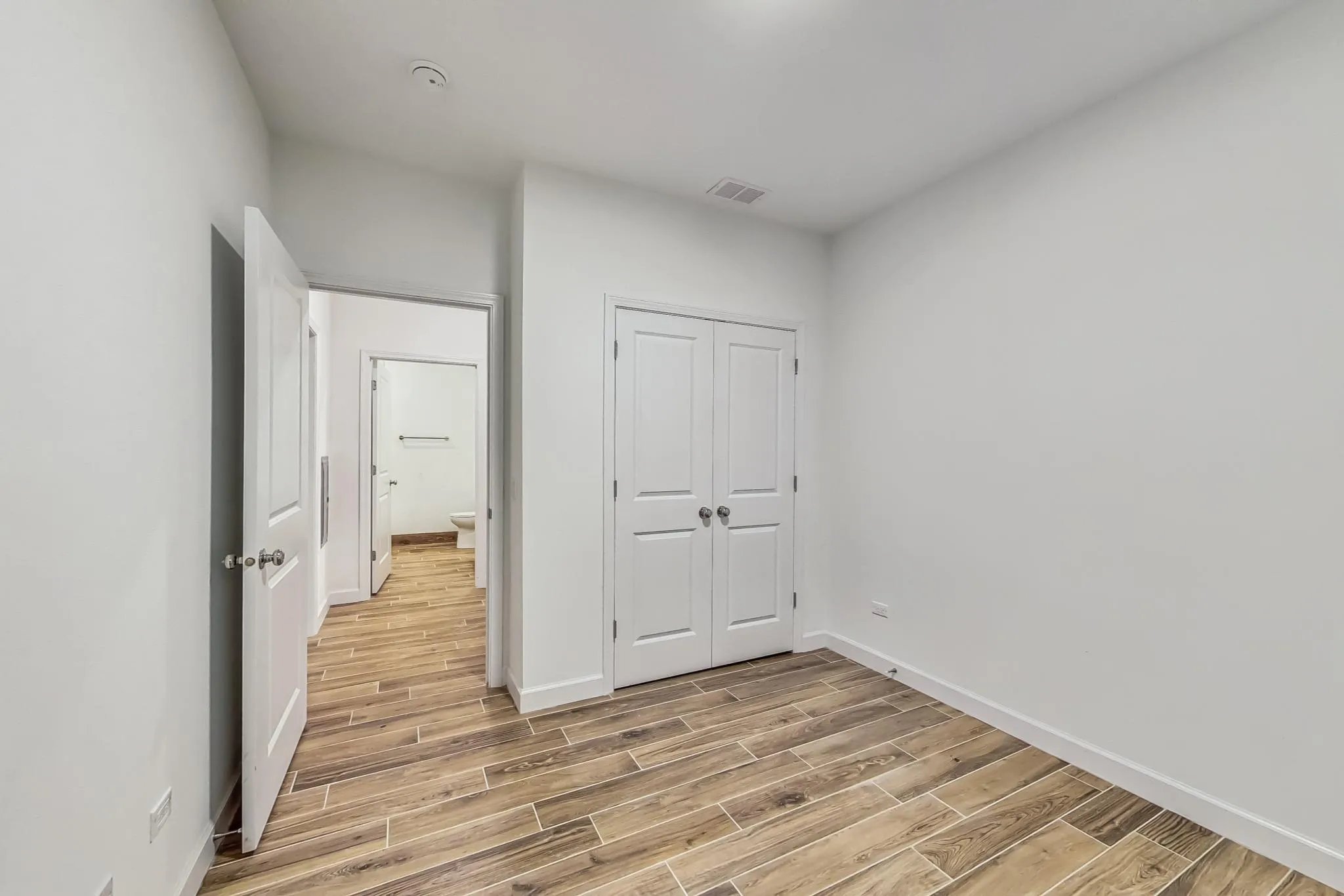 6122 S University Ave, ,  60637, USA 60637-unit#201-Chicago-IL