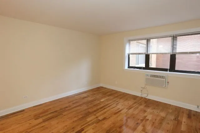 555 W Arlington Pl, ,  60614, USA 60614-unit#206-Chicago-IL