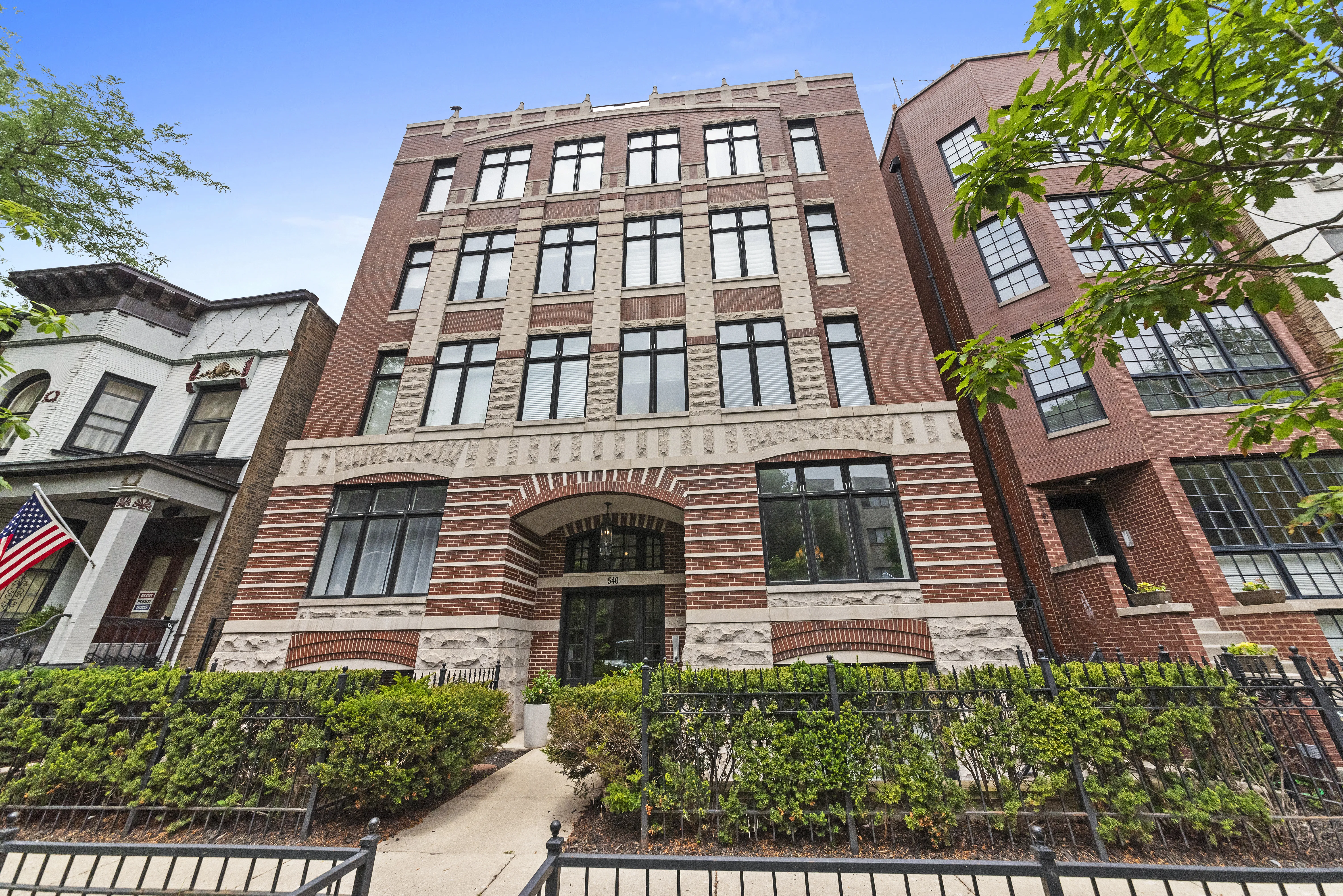 540 W Oakdale Ave, , 60657, USA 60657-unit#GARDEN-Chicago-IL