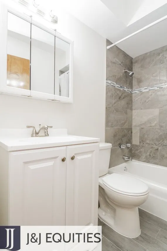 1040 W Hollywood Ave, ,  60660, USA 60660-unit#201-Chicago-IL
