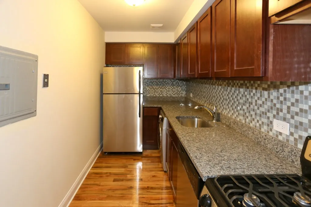 555 W Arlington Pl, ,  60614, USA 60614-unit#202-Chicago-IL