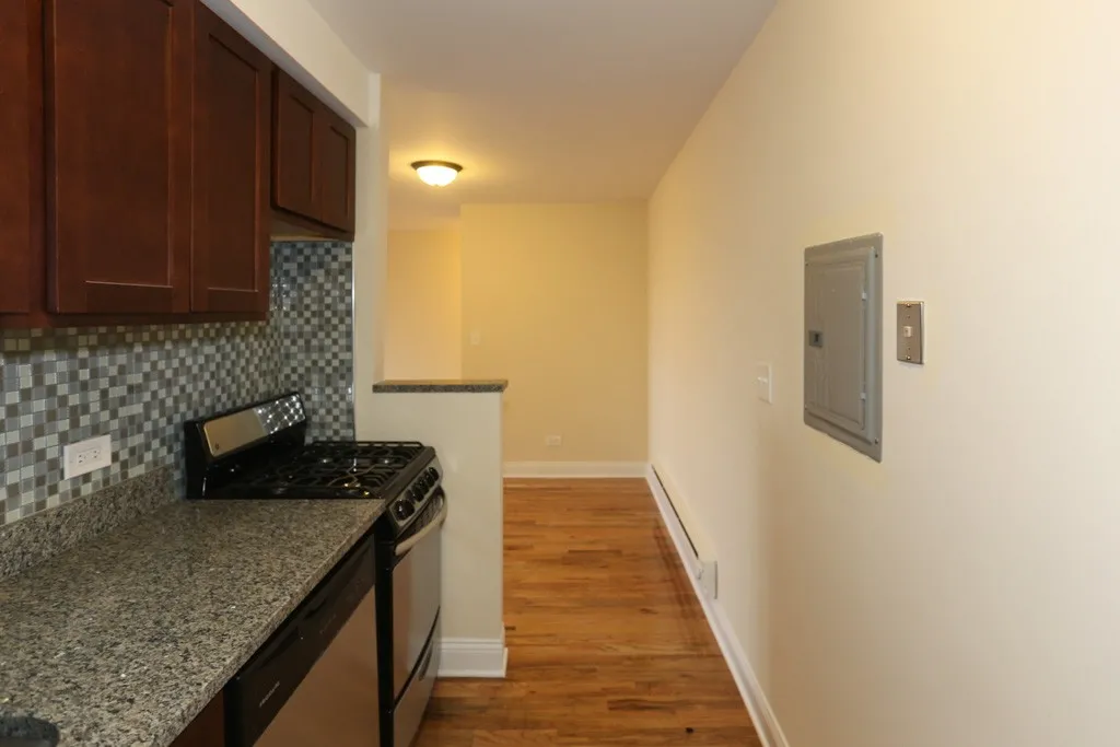 555 W Arlington Pl, ,  60614, USA 60614-unit#202-Chicago-IL