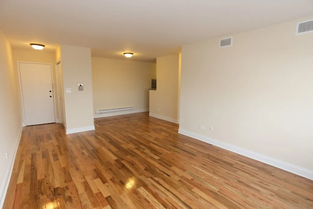 555 W Arlington Pl, ,  60614, USA 60614-unit#202-Chicago-IL