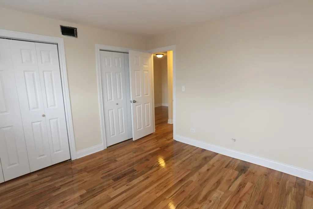 555 W Arlington Pl, ,  60614, USA 60614-unit#202-Chicago-IL