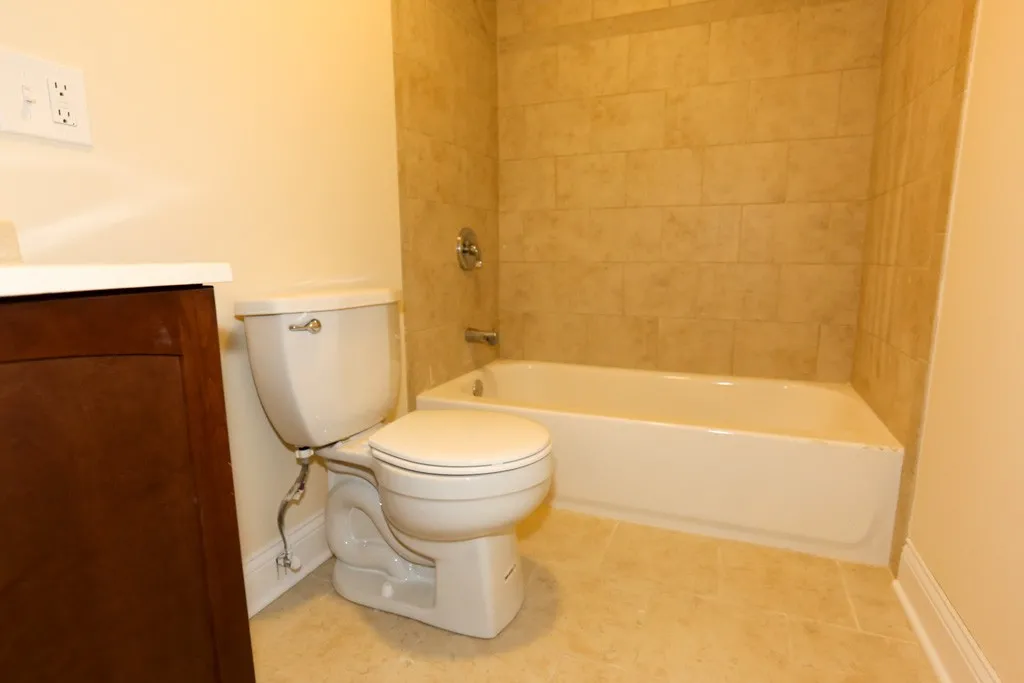 555 W Arlington Pl, ,  60614, USA 60614-unit#202-Chicago-IL