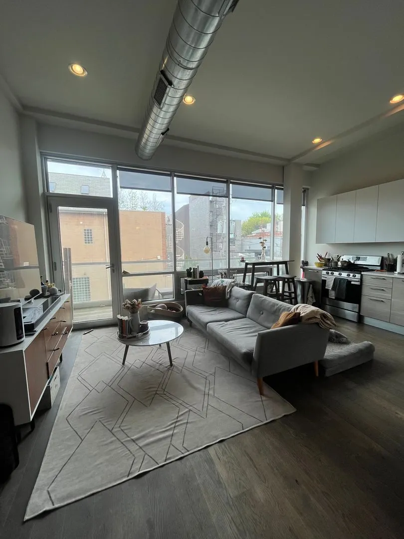 1755 N Damen Ave #204, , 60647, USA 60647-Chicago-IL