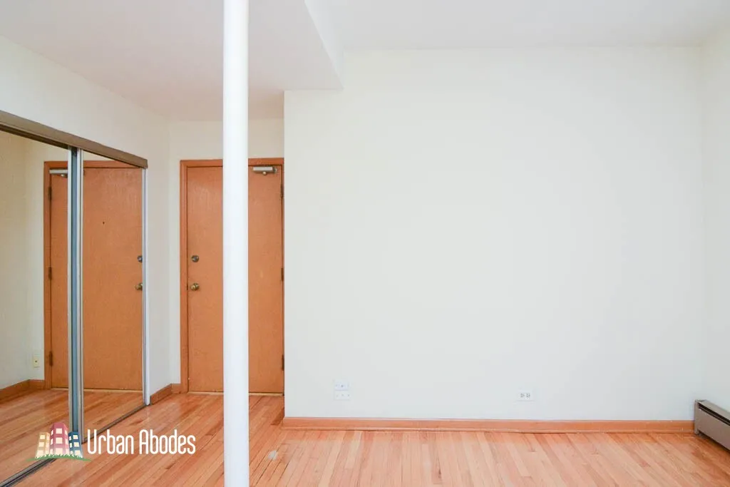 635 W Barry Ave, , 60657, USA 60657-unit#205-Chicago-IL