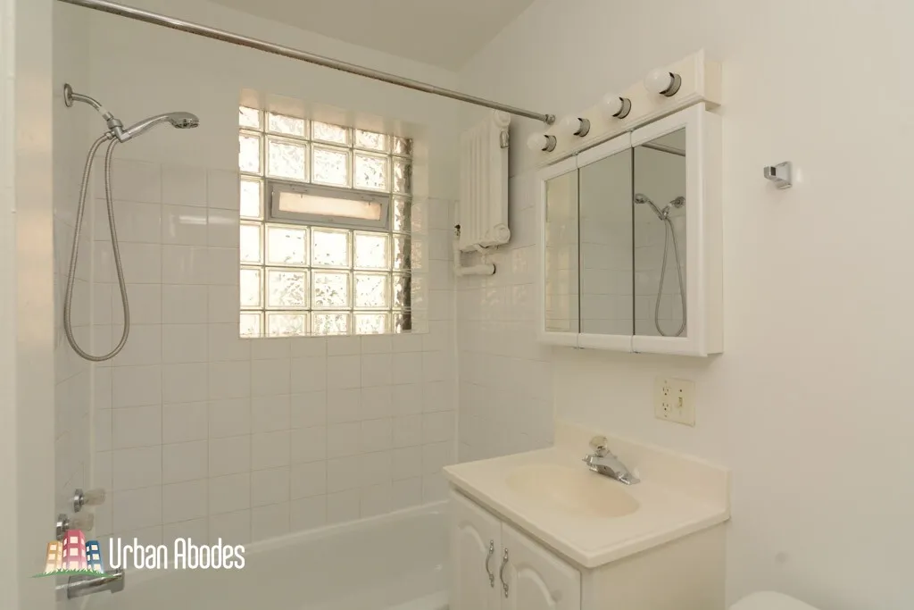 540 W Wellington Ave, , 60657, USA 60657-unit#211-Chicago-IL