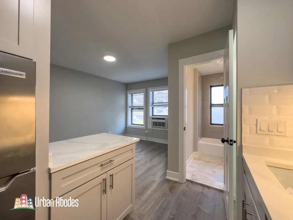 505 W Belmont Ave, ,  60657, USA 60657-unit#5B-Chicago-IL