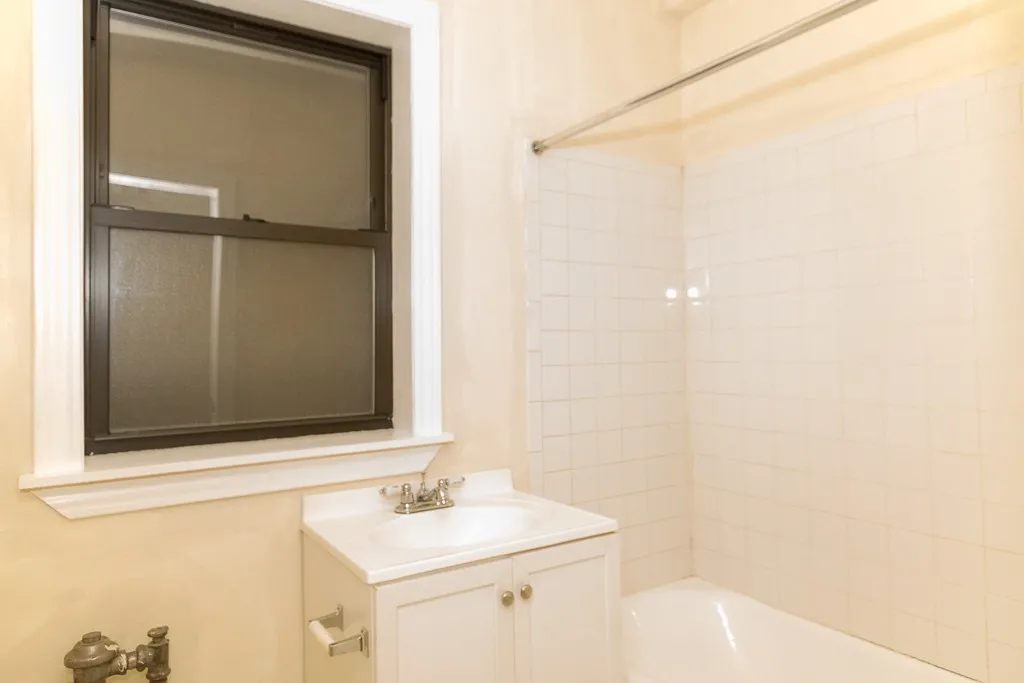 1347 N Dearborn St, , 60610, USA 60610-unit#406-Chicago-IL