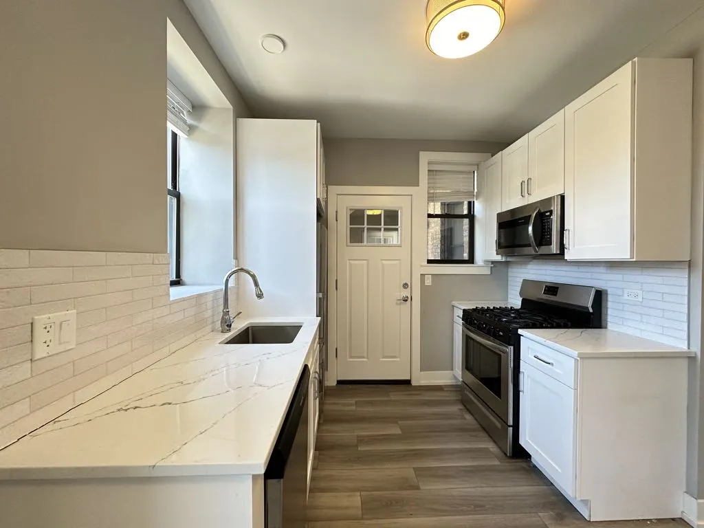 N Janssen Ave, , , USA 60613-unit#2E-Chicago-IL