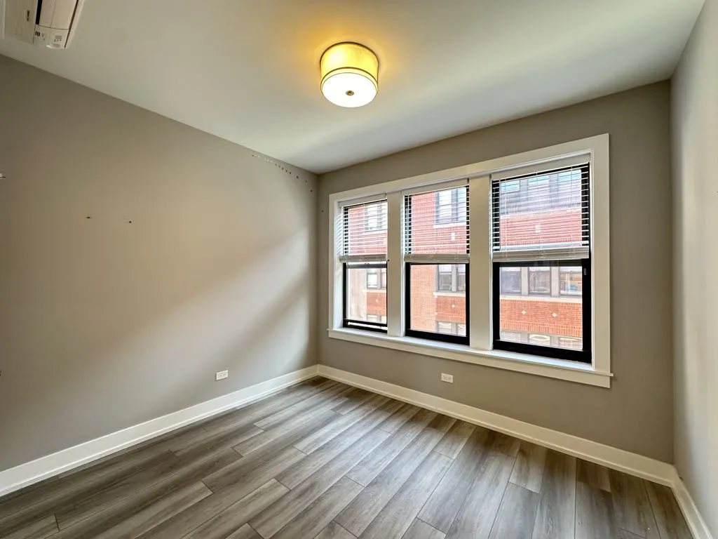 N Janssen Ave, , , USA 60613-unit#2E-Chicago-IL