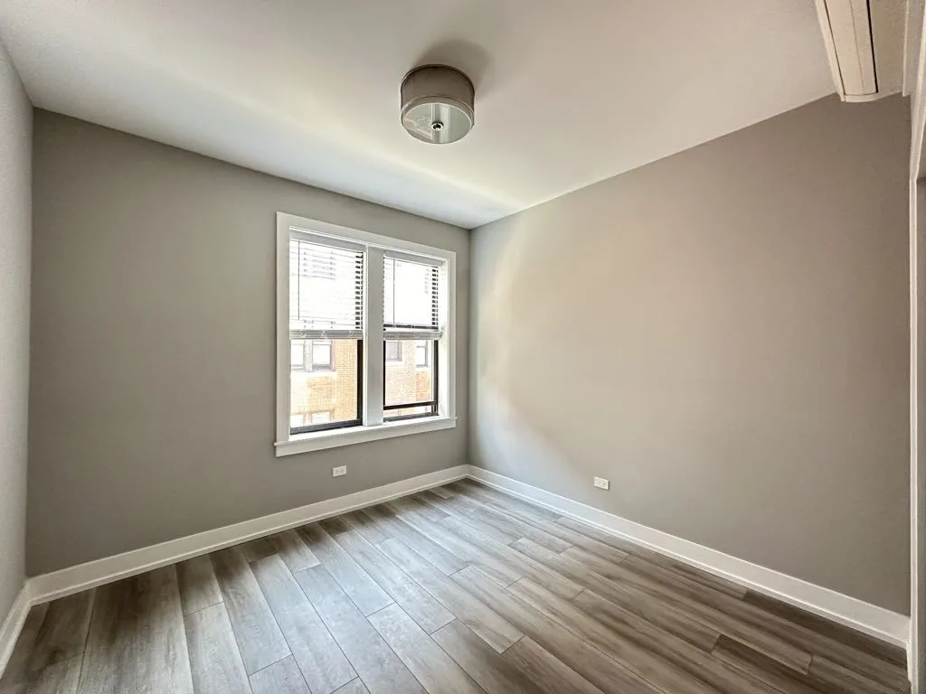 N Janssen Ave, , , USA 60613-unit#2E-Chicago-IL