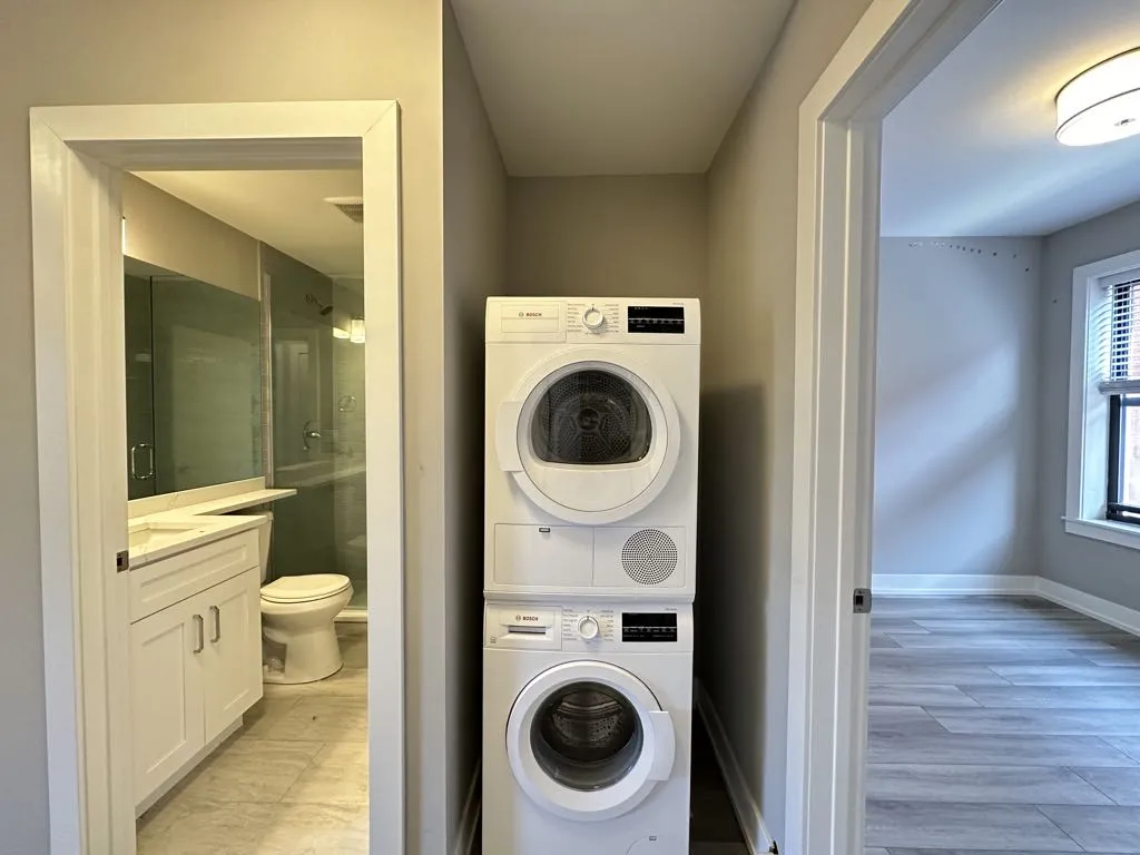 N Janssen Ave, , , USA 60613-unit#2E-Chicago-IL