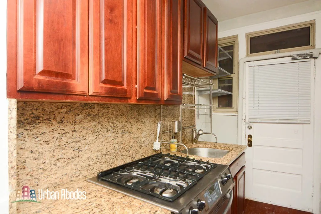 546 W Surf St, ,  60657, USA 60657-unit#G-Chicago-IL