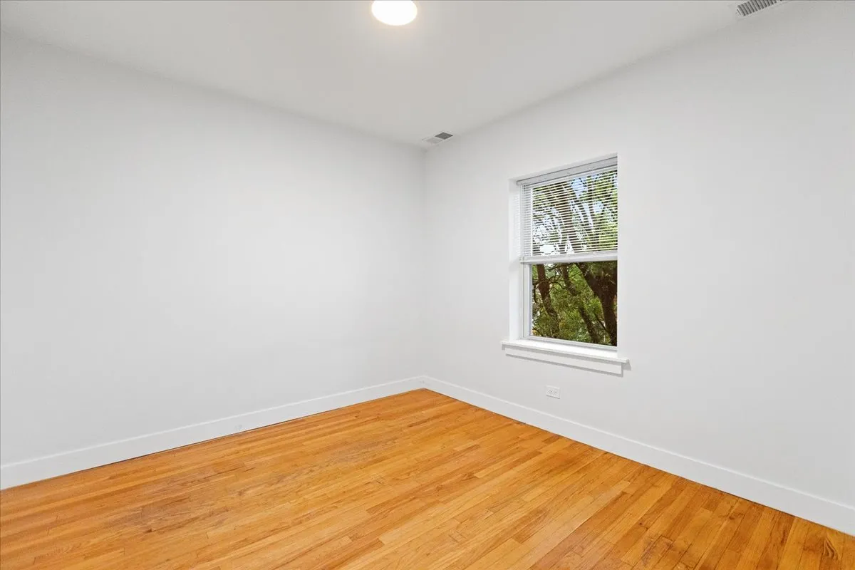 4055 N Spaulding Ave, ,  60618, USA 60618-unit#3-Chicago-IL