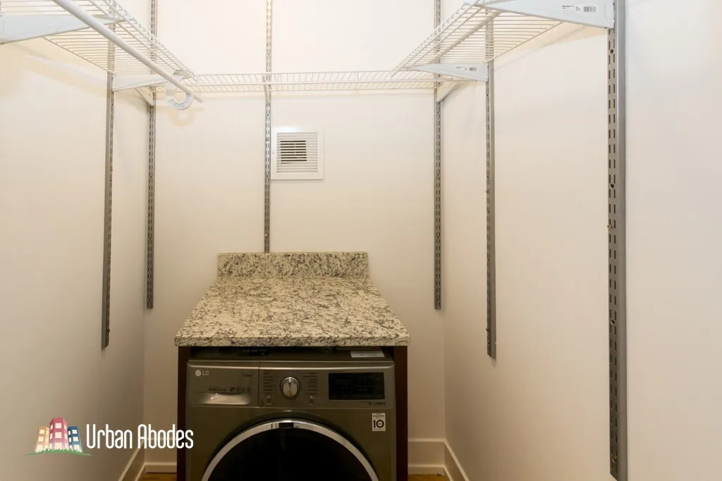 2904 N Mildred Ave, ,  60657, USA 60657-unit#2J-Chicago-IL