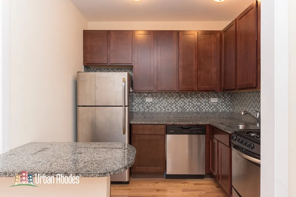 4851 N Damen Ave, , 60625, USA 60625-unit#303-Chicago-IL