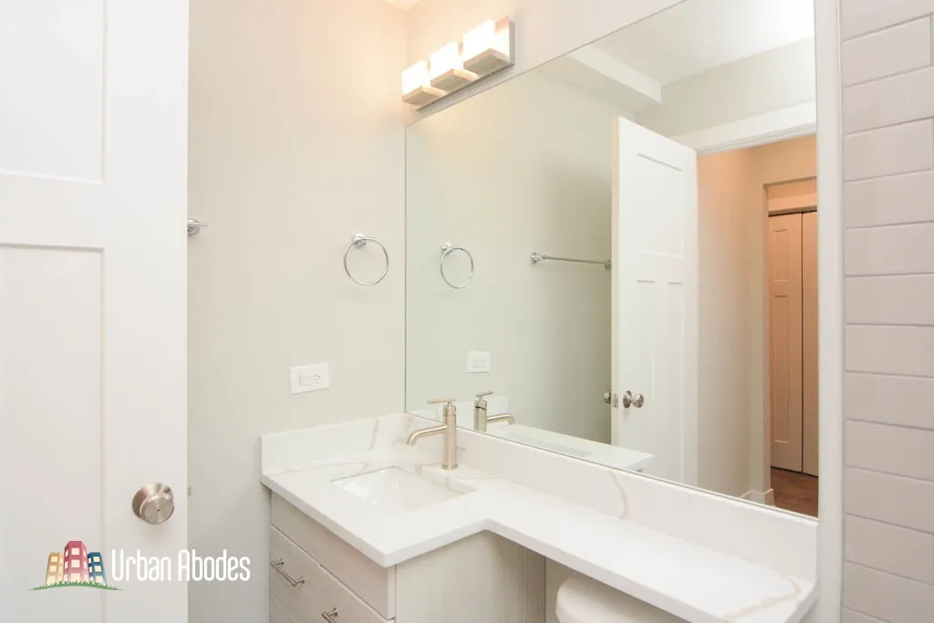 445 W Barry Ave, ,  60657, USA 60657-unit#226-Chicago-IL