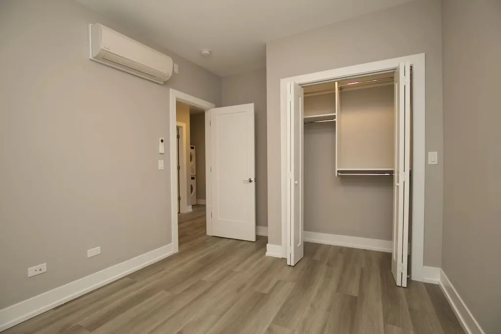 3943 N Janssen Ave, ,  60613, USA 60613-unit#2W-Chicago-IL