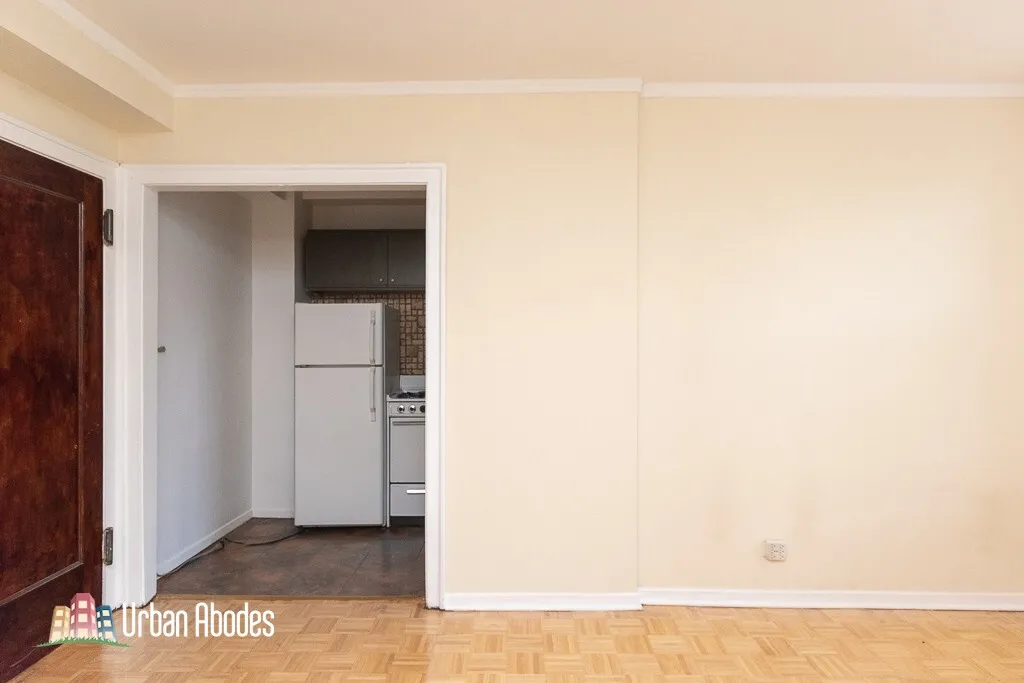 739 W Belmont Ave, ,  60657, USA 60657-unit#307-Chicago-IL