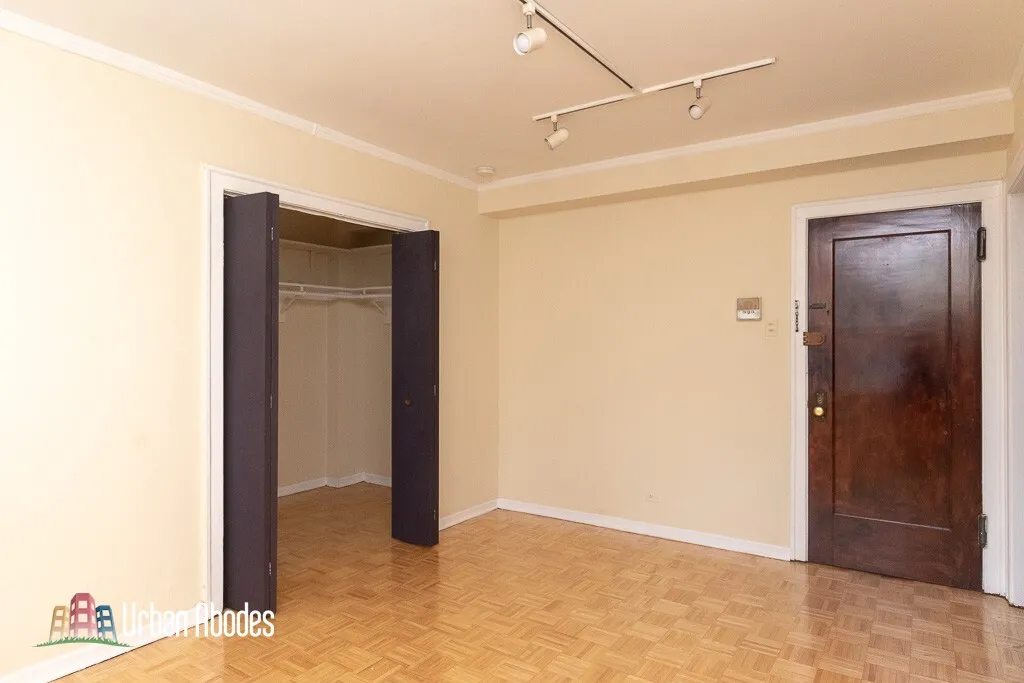 739 W Belmont Ave, ,  60657, USA 60657-unit#307-Chicago-IL