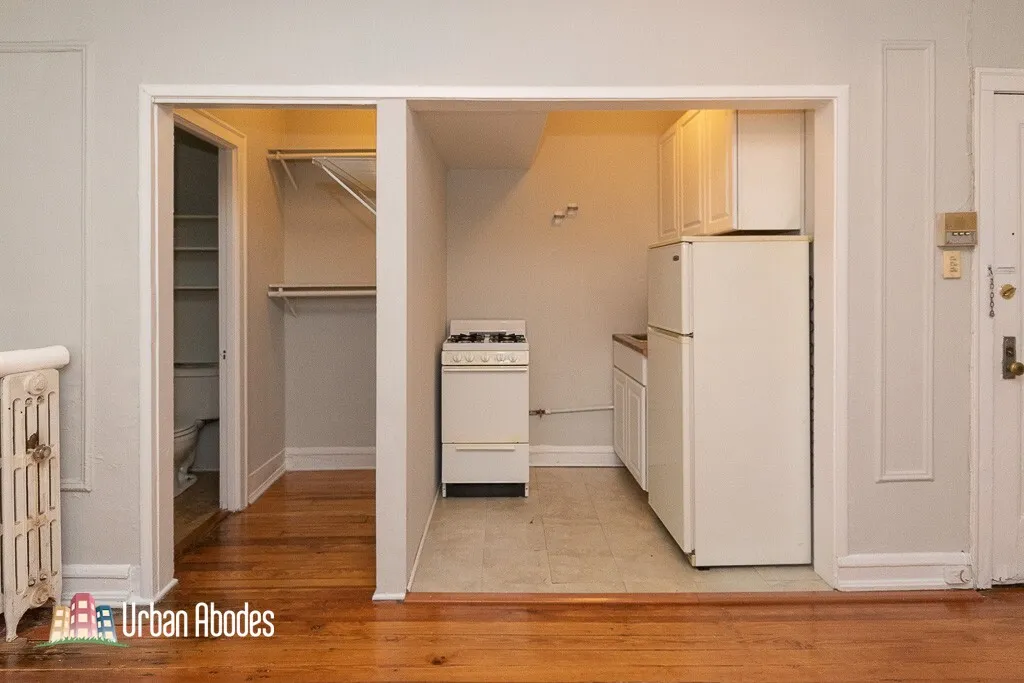 2827 N Burling St, , 60657, USA 60657-unit#204-Chicago-IL