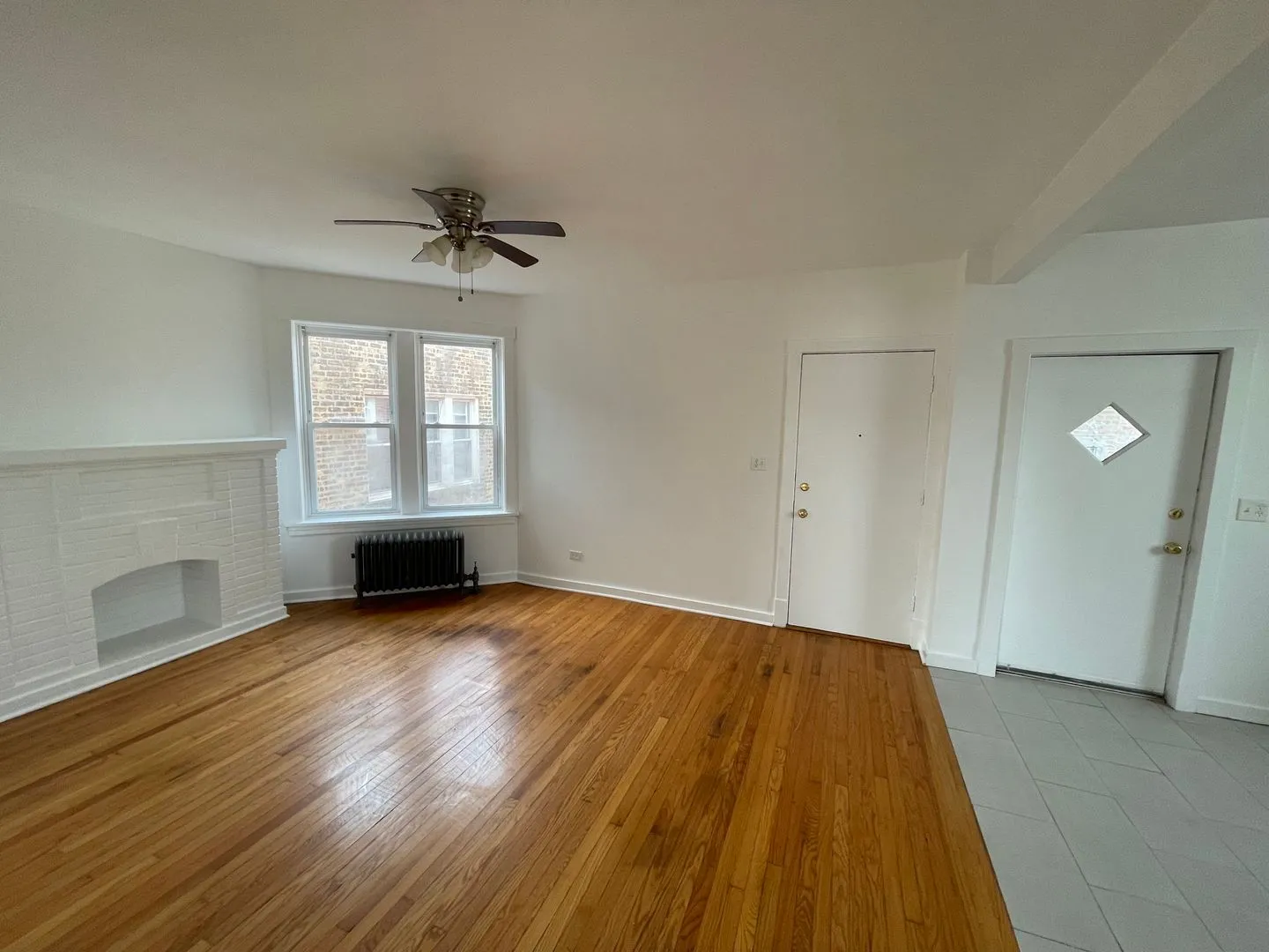 6343 N Claremont Ave, ,  60659, USA 60645-unit#3E-Chicago-IL