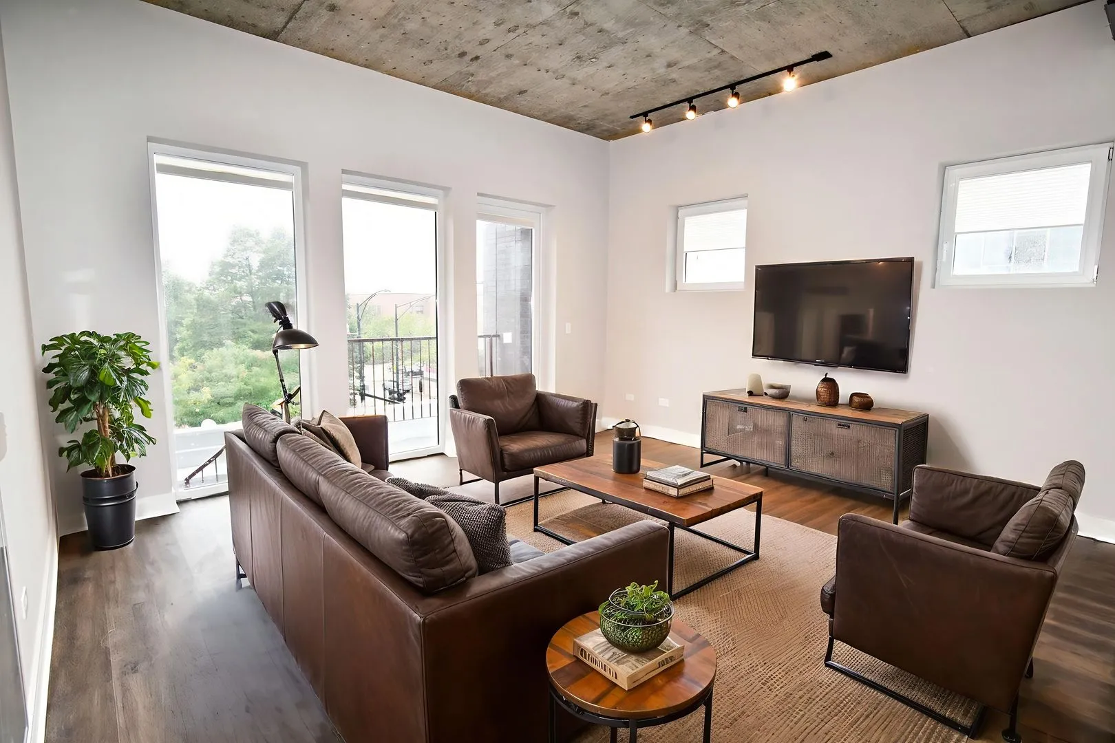 N Broadway, , , USA 60613-unit#3833-301-Chicago-IL