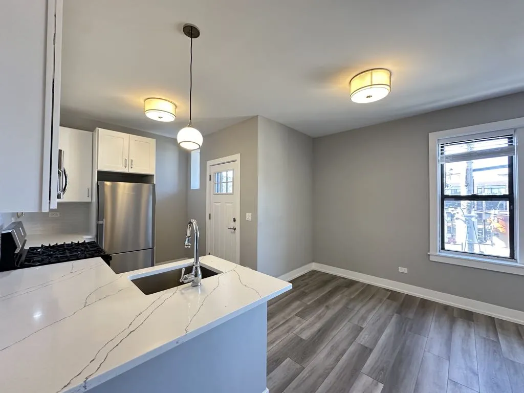 N Janssen Ave, , , USA 60613-unit#3W-Chicago-IL