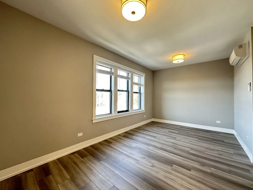 N Janssen Ave, , , USA 60613-unit#3W-Chicago-IL