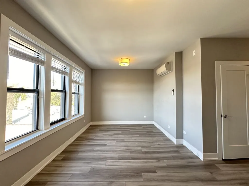 N Janssen Ave, , , USA 60613-unit#3W-Chicago-IL