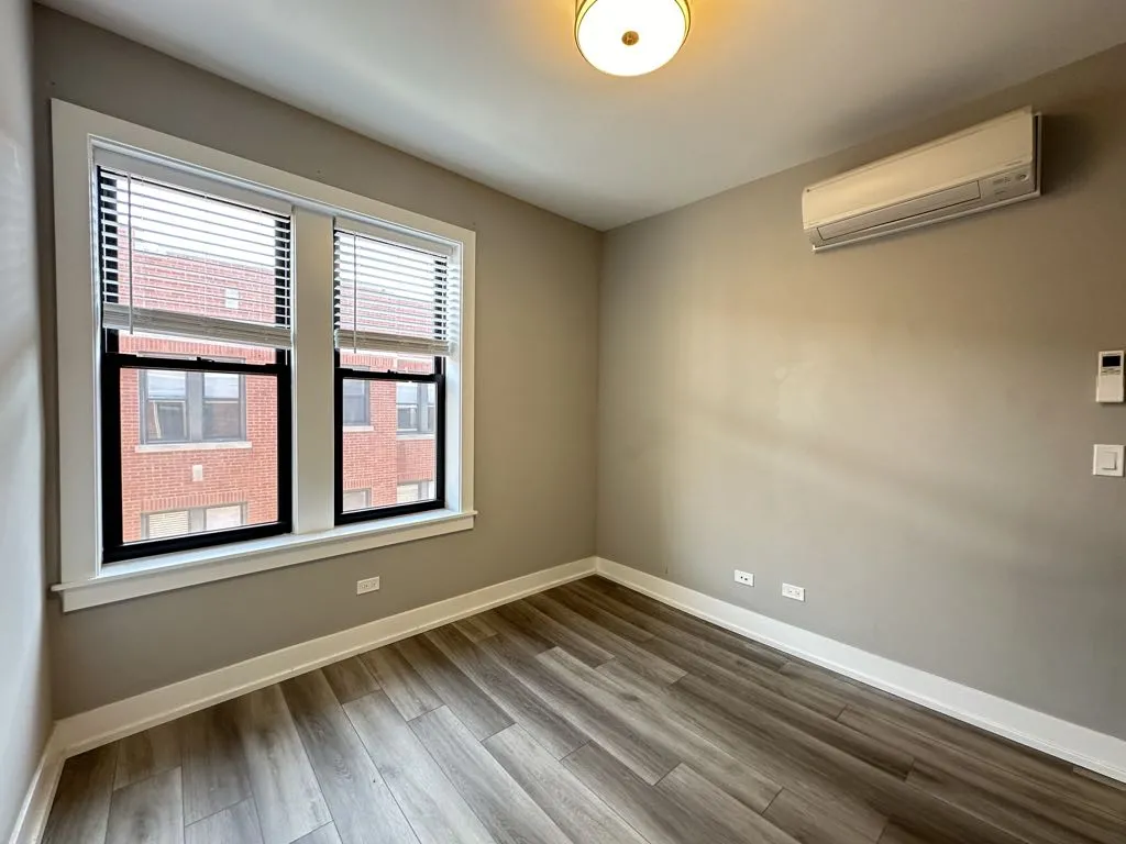 N Janssen Ave, , , USA 60613-unit#3W-Chicago-IL