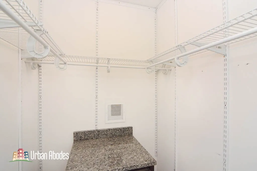 2902 N Mildred Ave, , 60657, USA 60657-unit#3F-Chicago-IL