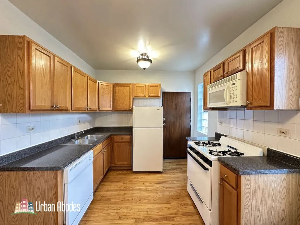 4231 N Paulina St, ,  60613, USA 60625-unit#2E-Chicago-IL