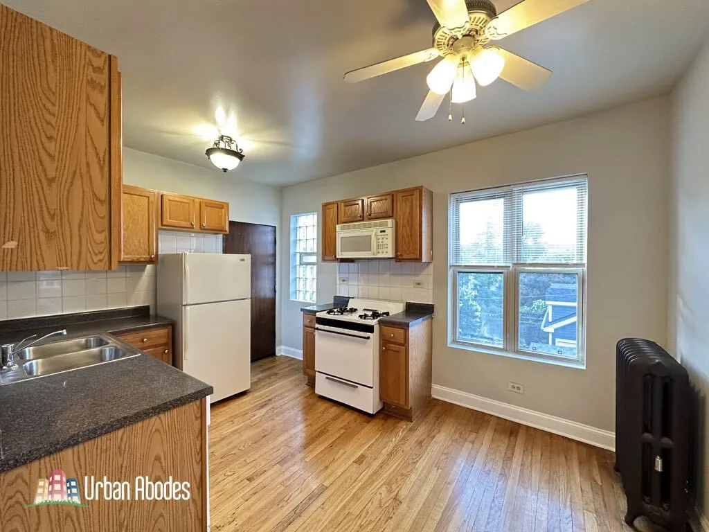 4231 N Paulina St, ,  60613, USA 60625-unit#2E-Chicago-IL
