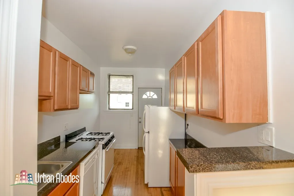 831 W Waveland Ave, , 60613, USA 60613-unit#3S-Chicago-IL