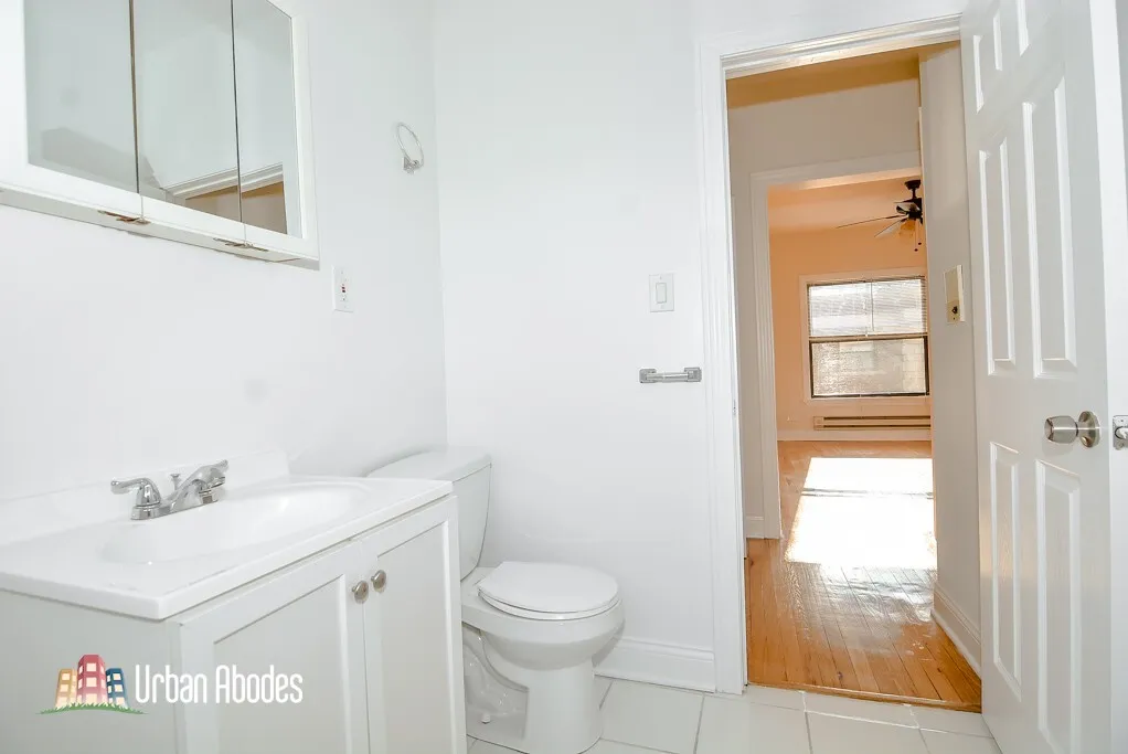 831 W Waveland Ave, , 60613, USA 60613-unit#3S-Chicago-IL