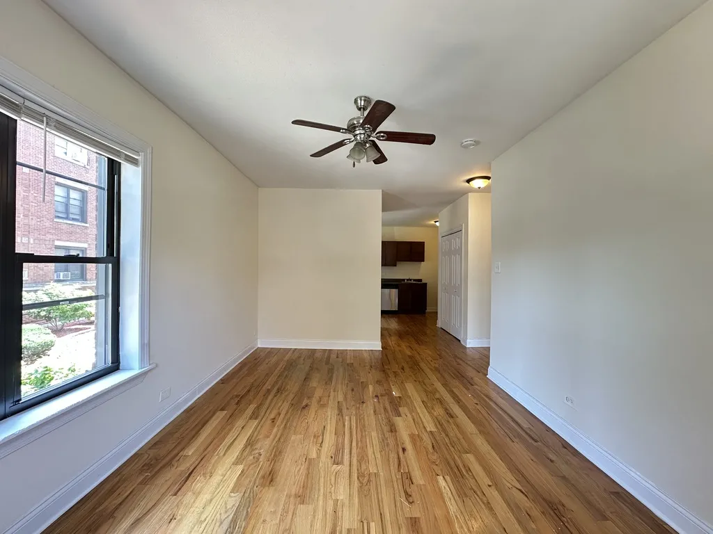 957 W Cornelia Ave, ,  60657, USA 60657-unit#1A-Chicago-IL