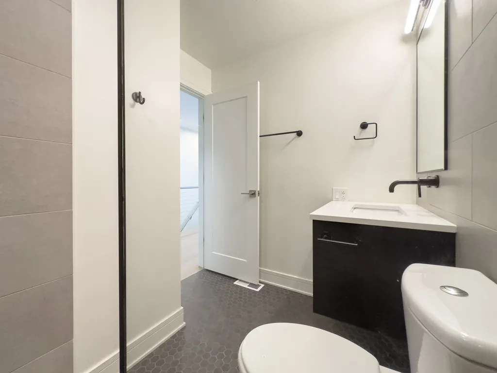 944 W Grace St, , 60613, USA 60613-unit#A102-Chicago-IL