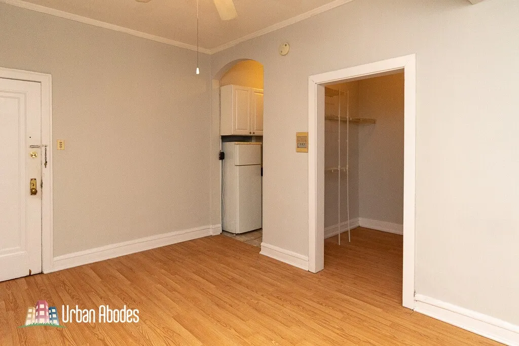 2827 N Burling St, ,  60657, USA 60657-unit#05-Chicago-IL