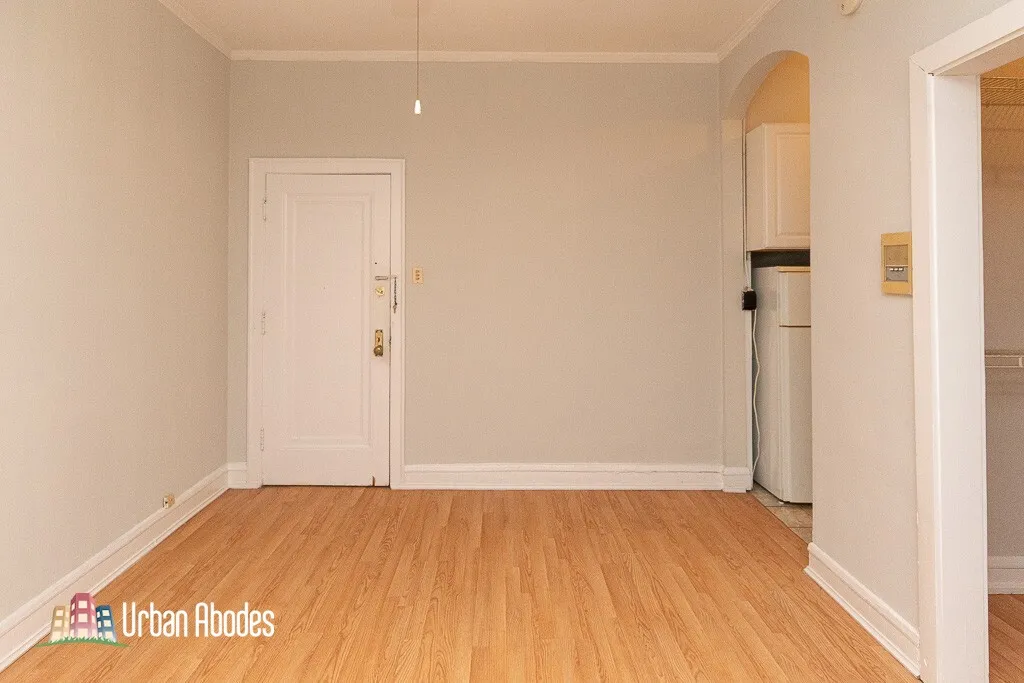 2827 N Burling St, ,  60657, USA 60657-unit#05-Chicago-IL